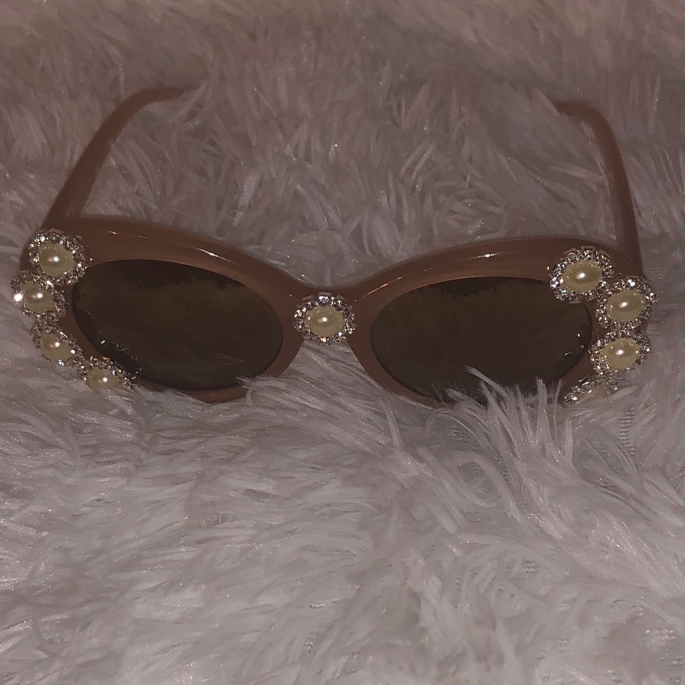 Sunglasses 👓 - Picture 3 of 3